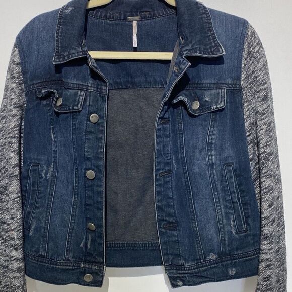 Free People Women's Blue & Heather Gray Studded Jean Jacket Size Small - Picture 1 of 9